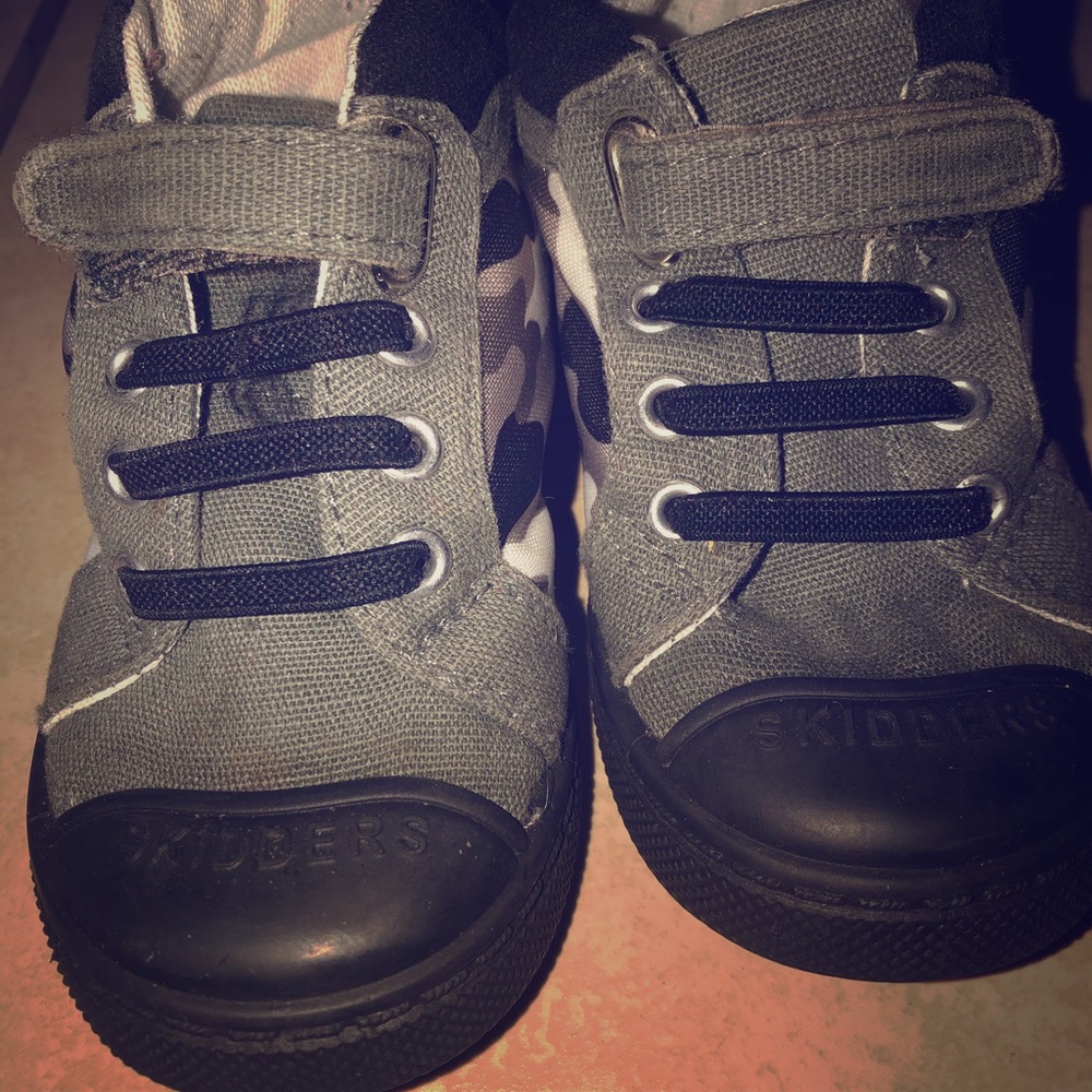 Skidders toddler sneakers